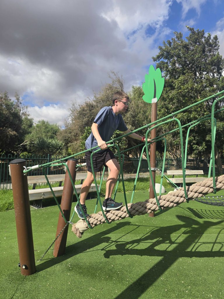 20251030_104749-768x1024