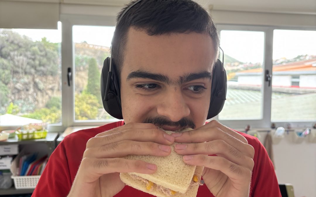 Sándwich de atún y millo