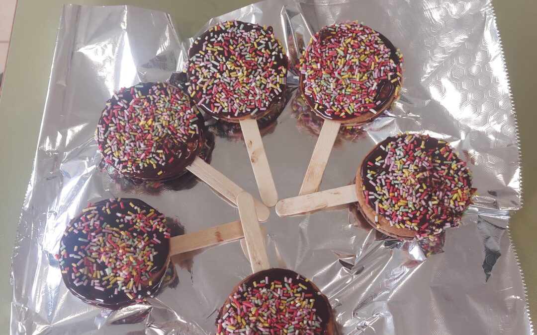 Haciendo una piruleta de chocolate